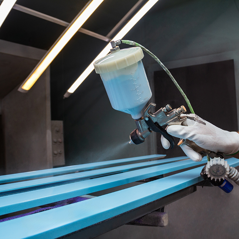 Покраска плинтуса под заказ